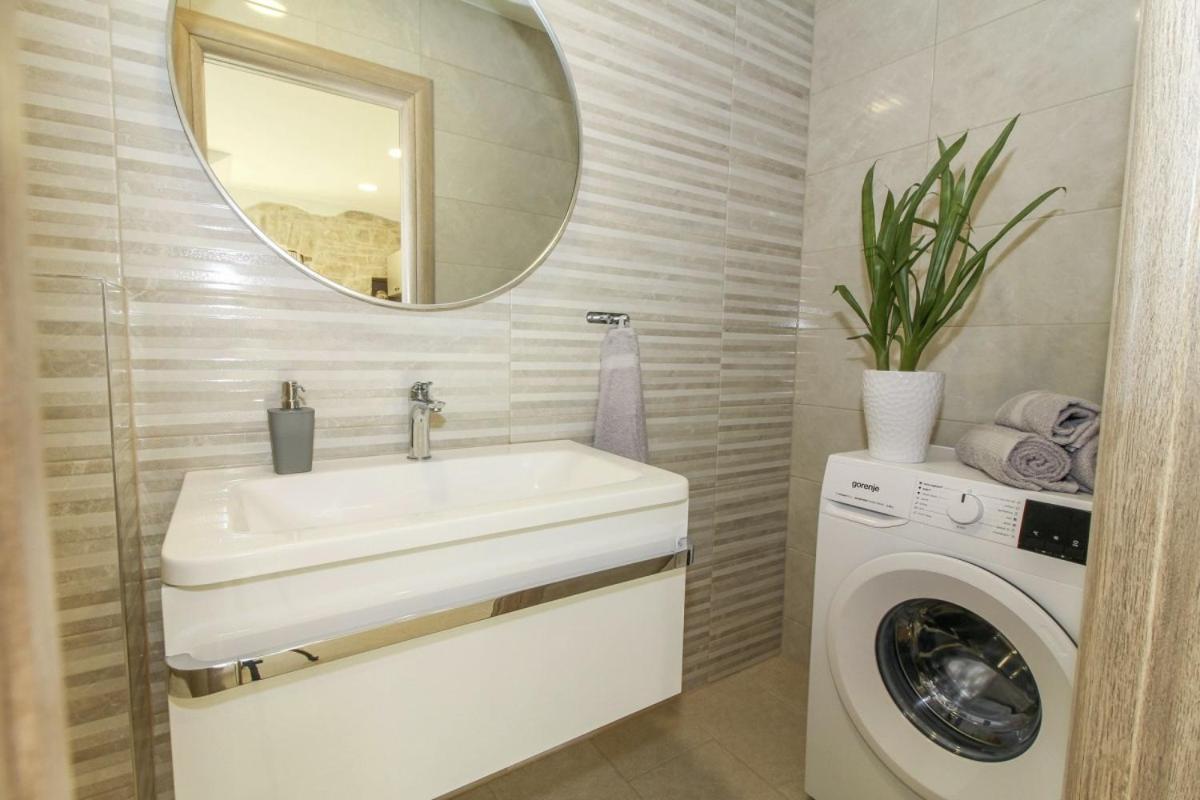 Villa Olea In Barat - Haus Fuer 6-8 Personen 坎法奈尔 外观 照片