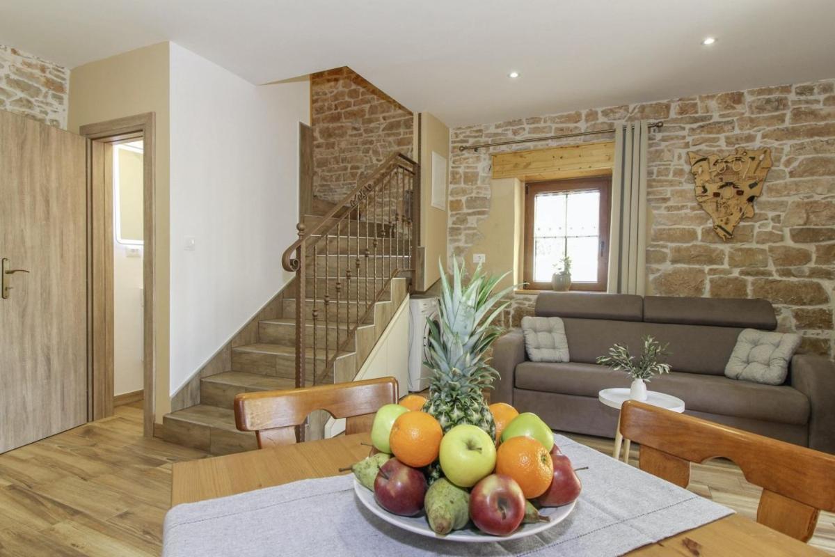 Villa Olea In Barat - Haus Fuer 6-8 Personen 坎法奈尔 外观 照片