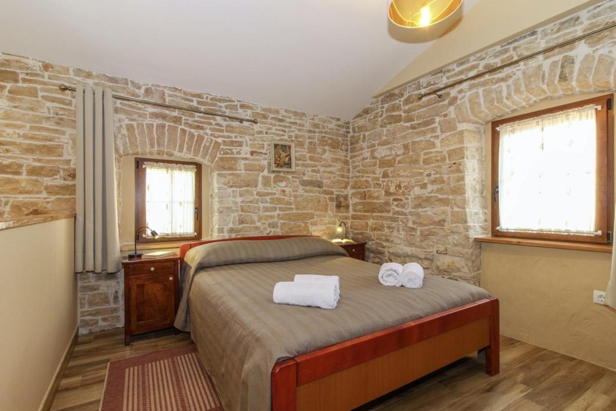 Villa Olea In Barat - Haus Fuer 6-8 Personen 坎法奈尔 外观 照片
