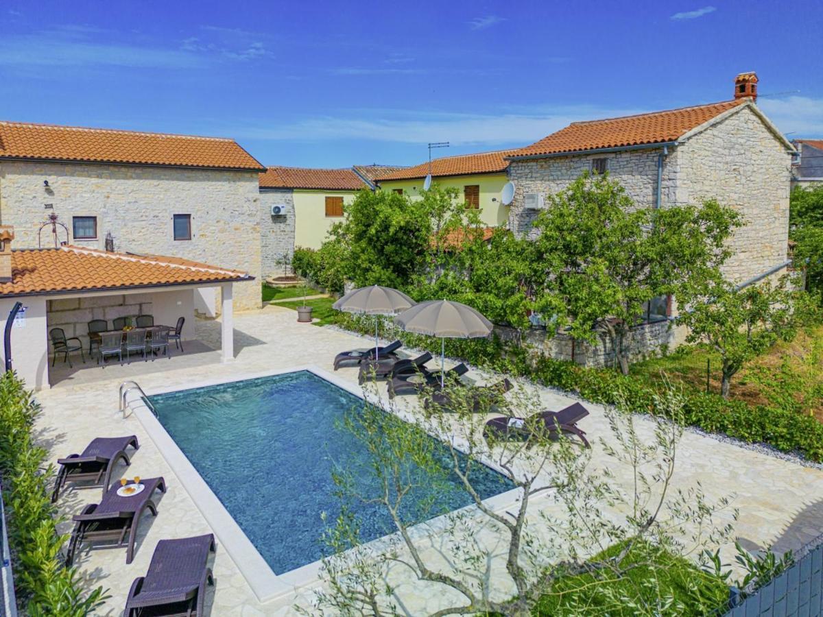 Villa Olea In Barat - Haus Fuer 6-8 Personen 坎法奈尔 外观 照片