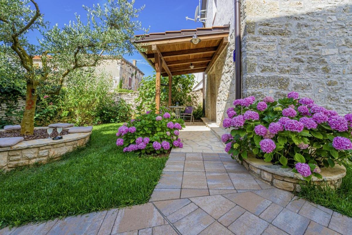 Villa Olea In Barat - Haus Fuer 6-8 Personen 坎法奈尔 外观 照片