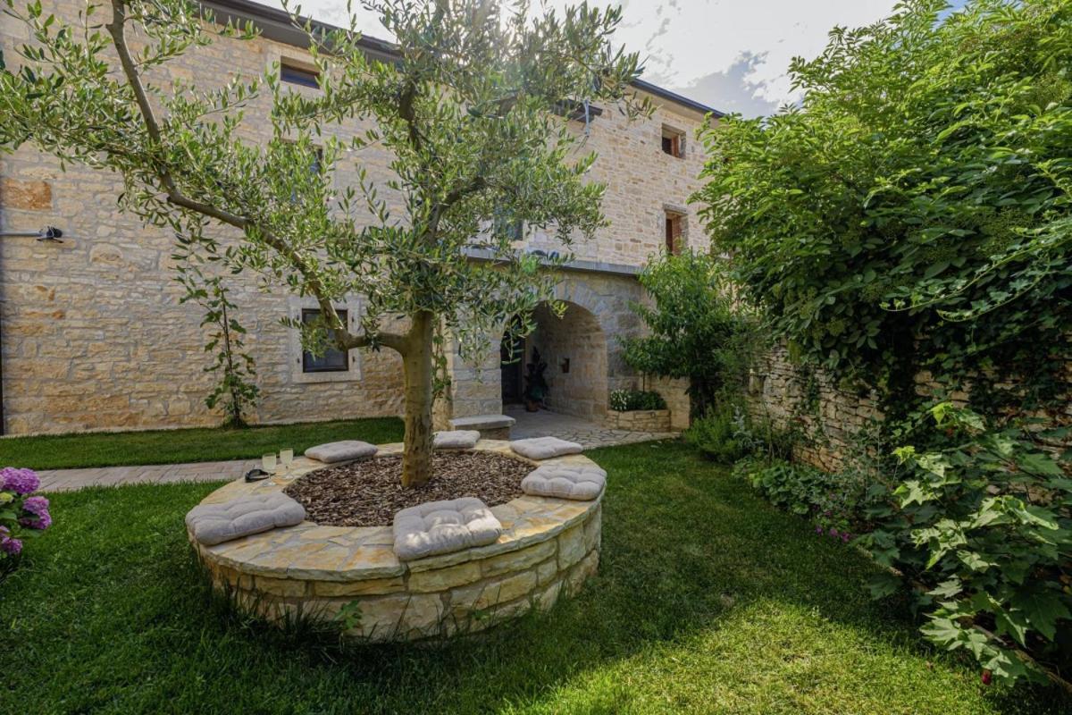 Villa Olea In Barat - Haus Fuer 6-8 Personen 坎法奈尔 外观 照片